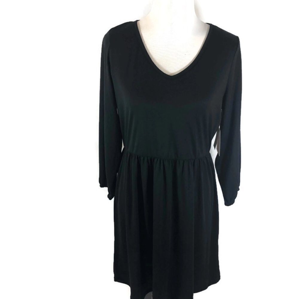 Brand new Bobbie Brooks Long Sleeved Black Dress M
